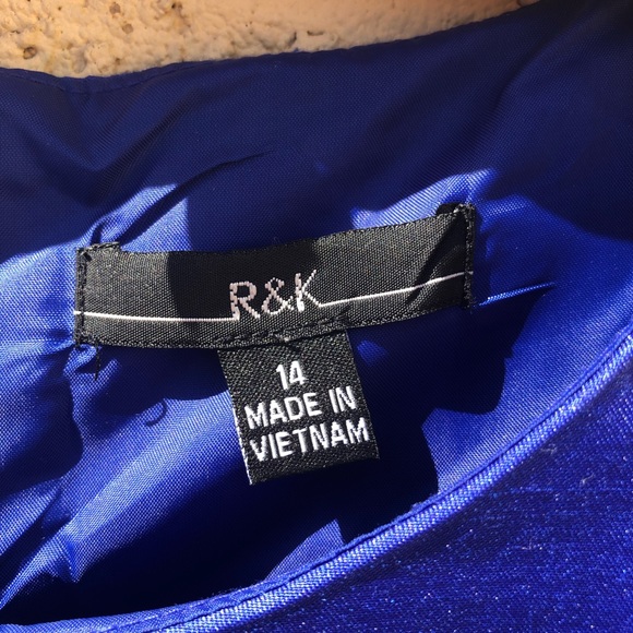 Blue & Black Sleeveless Belted Dress by R&K - Picture 3 of 6